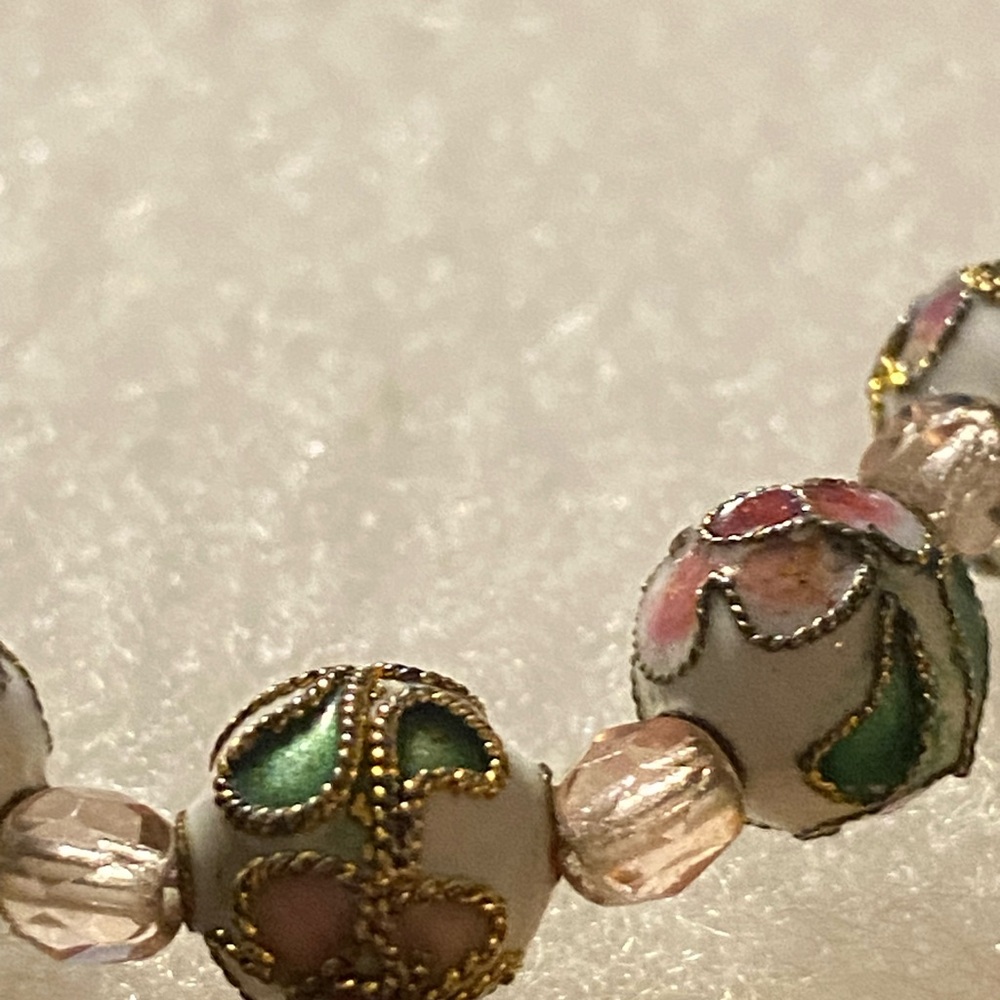 Beautiful Floral Beaded Cloisonné Bracelet with Pink and Green Accents - Picture 4 of 10